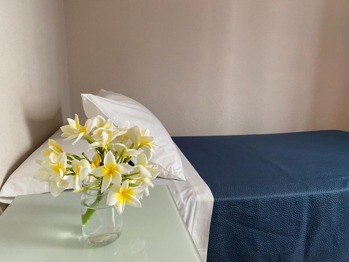 Hostal Moscatel Málaga Dış mekan fotoğraf
